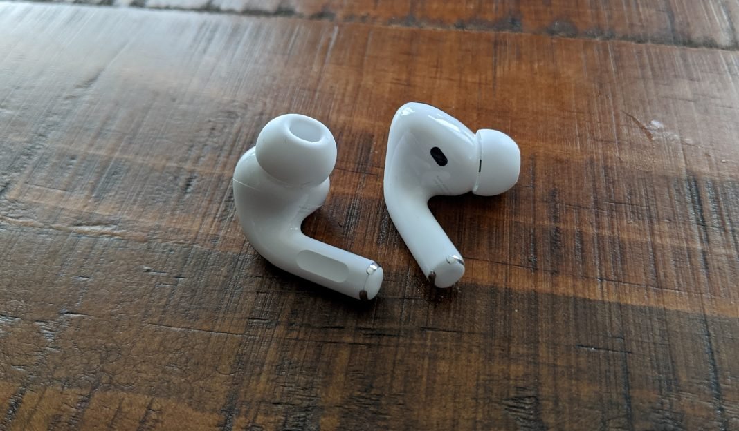 Apple AirPods Pro 1st Generation